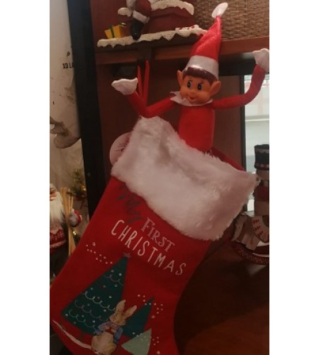 NAUGHTY ELF BEND AND POSE   